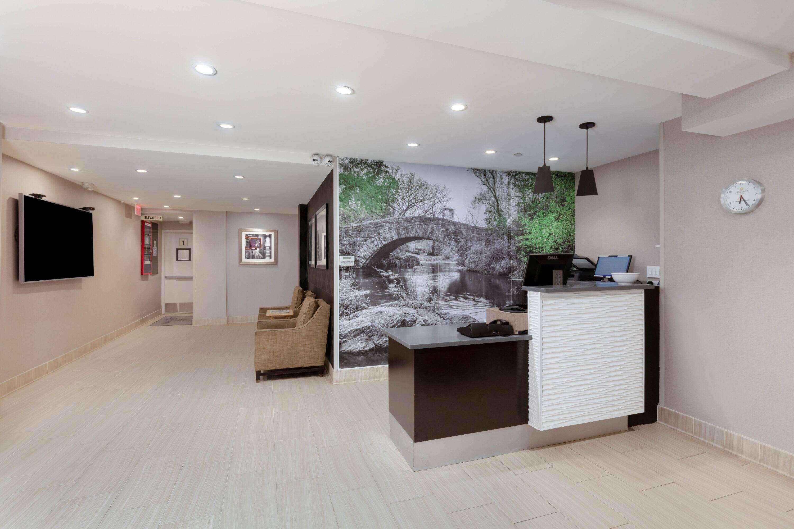 La Quinta By Wyndham New York City Central Park Bagian luar foto