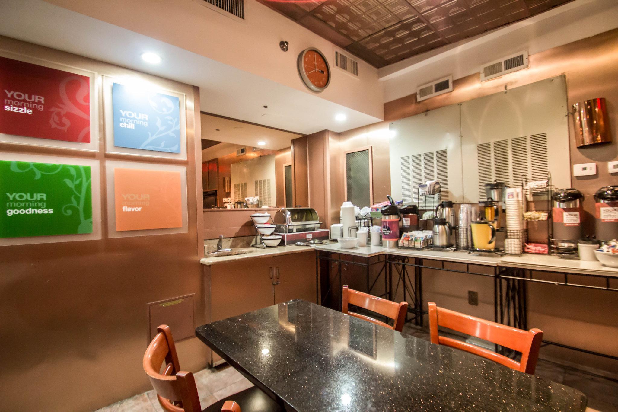 La Quinta By Wyndham New York City Central Park Bagian luar foto