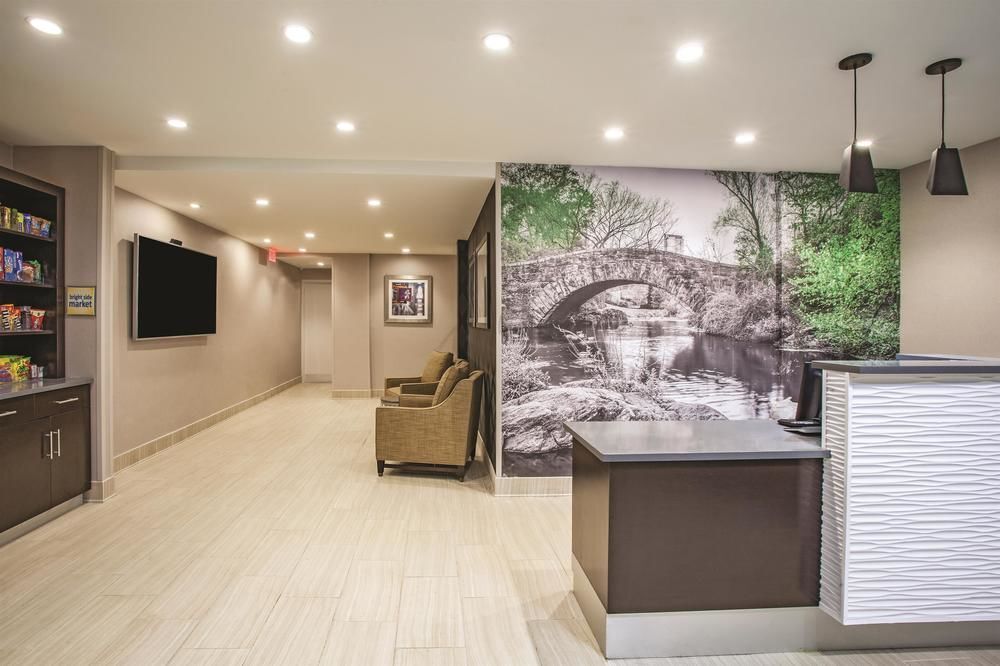 La Quinta By Wyndham New York City Central Park Bagian luar foto